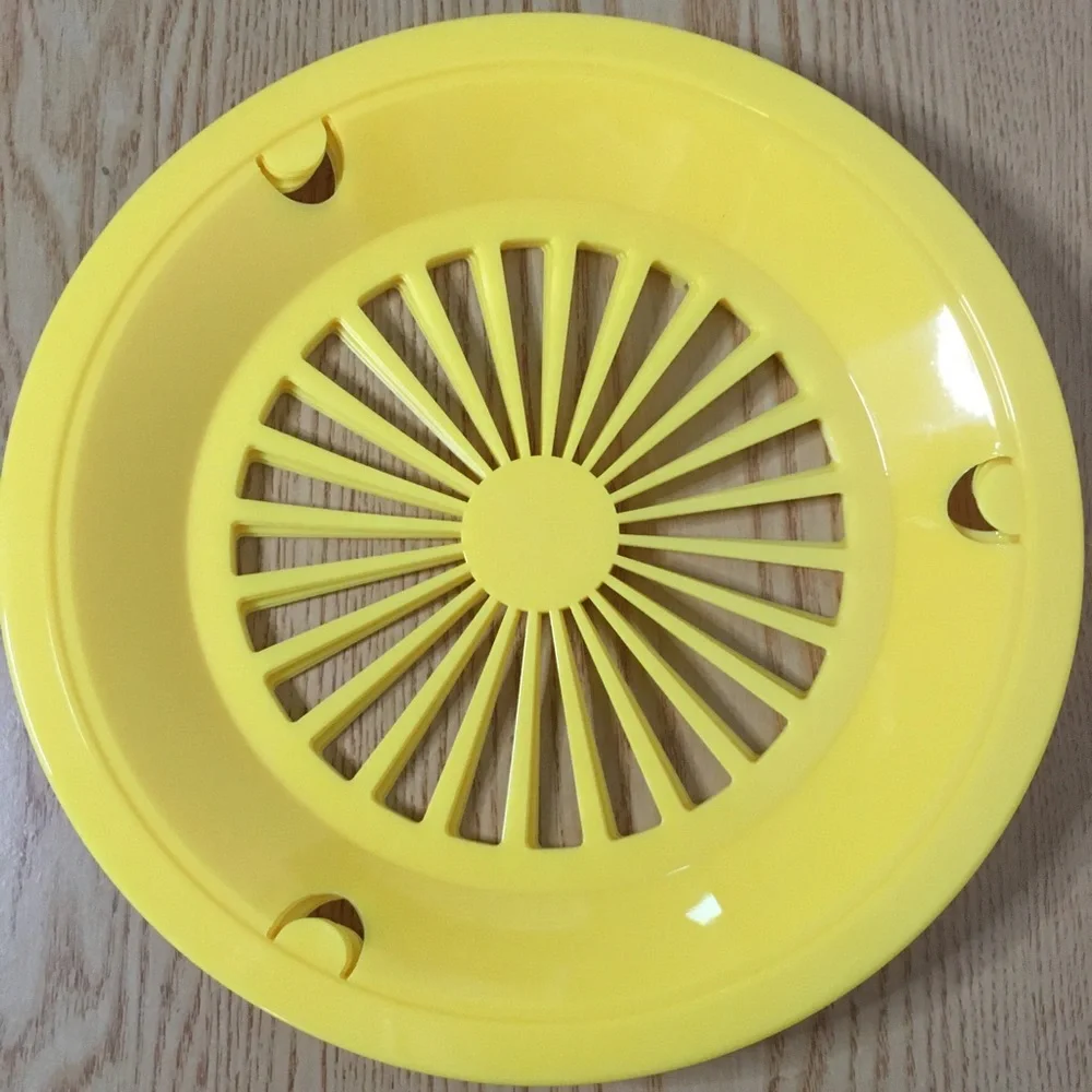 New Bundle Of 5 Paper Plate Holders for Sturdiness Summer BBQ Picnics Pool etc
